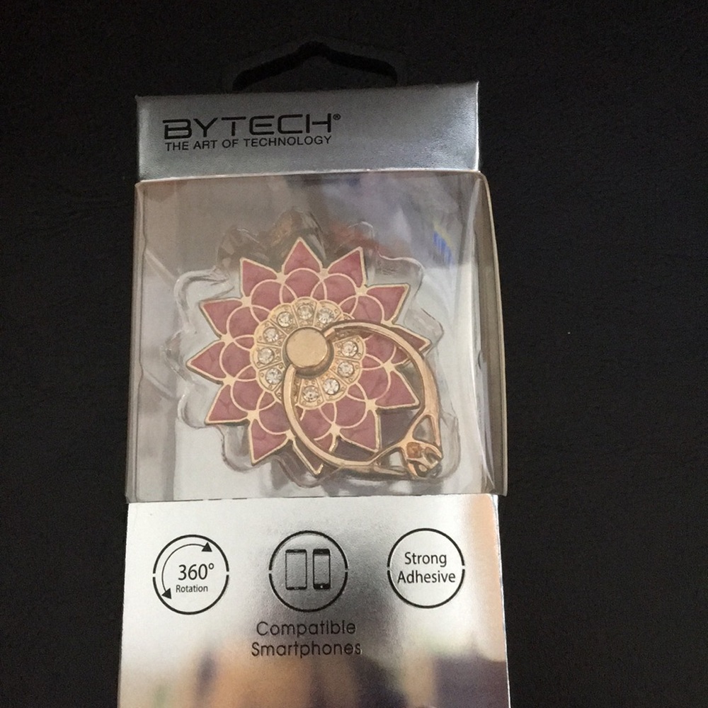 Bytech Sunflower with engagement ring Phone Holder